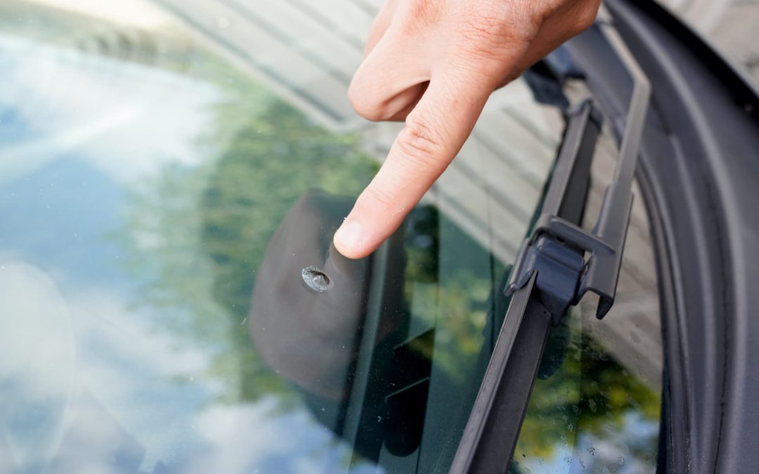 Un impact sur votre pare-brise, quels sont les risques?